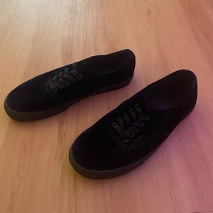 Black Velvet Vans size 9